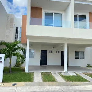 https://casa-playa-del-carmen-77721.tulum-hotels.net