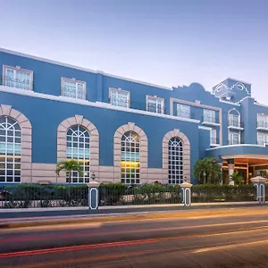 Mercedes Curio Collection By Hilton **** Merida